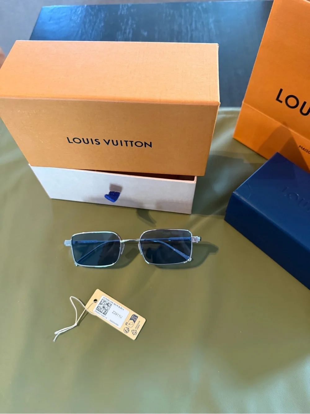 Louis Vuitton Men’s Sunglasses - Pristine Condition